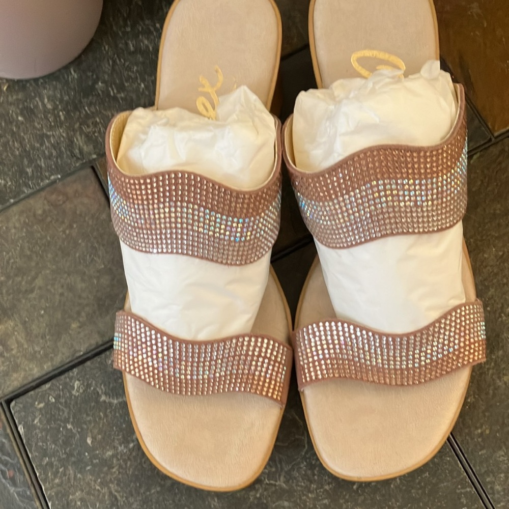 ONEX Style Perla elegant slides w/ rhinestones size 10 (40) blush beige color - Picture 6 of 9